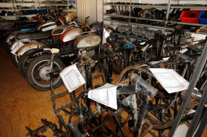 kawasaki-w1-w2-w3-restauration-werkstatt-03