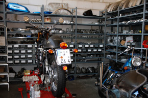 kawasaki-w1-w2-w3-restauration-werkstatt-05