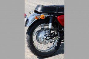 kawasaki-w2-tt-1968-rot-16