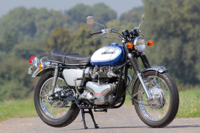kawasaki-w2-tt-1969_blau-04
